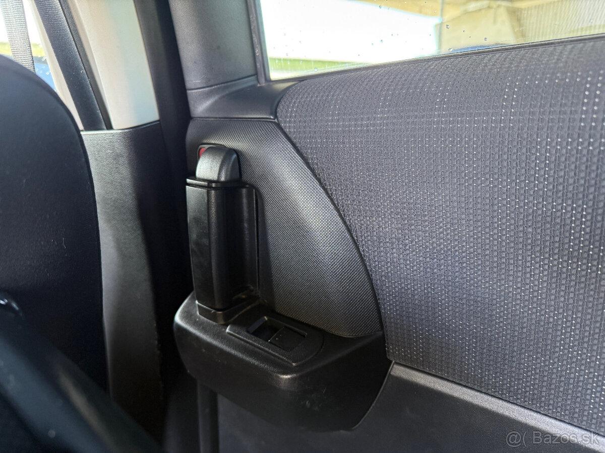 Mazda 5 2.0i TX Plus A/T Automat 7-miestne - 18