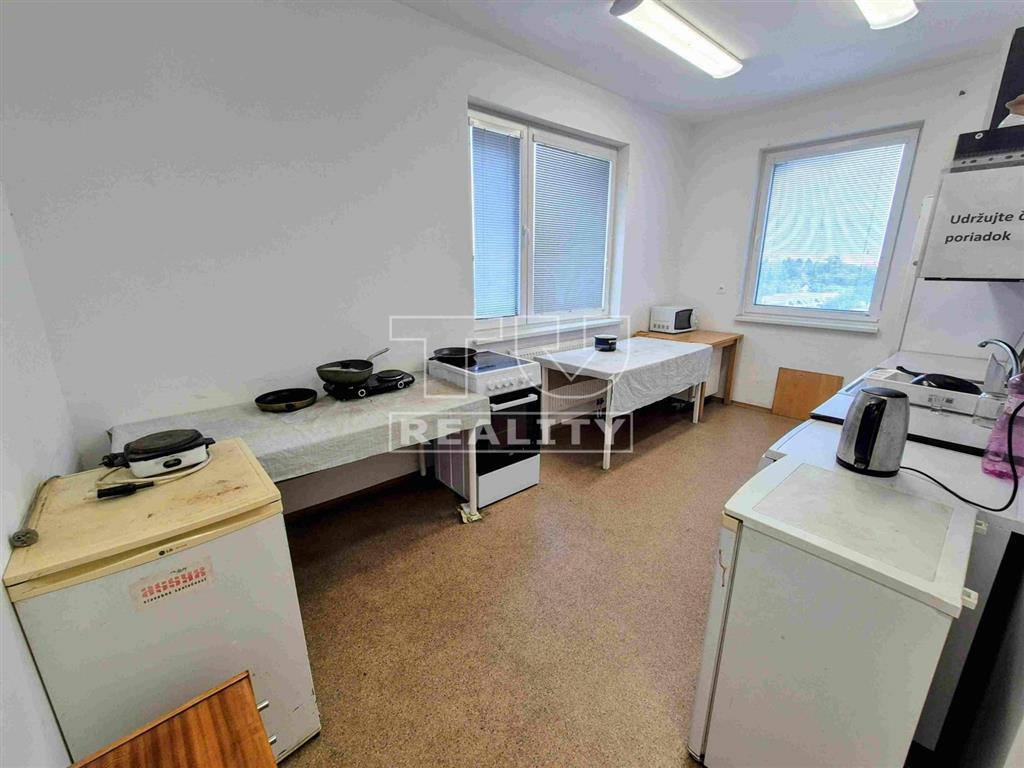 TUreality ponúka na predaj Priemyselný areál s veľkým... - 18