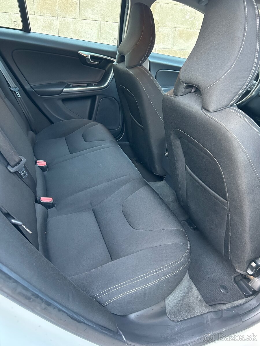 Volvo V60 D4 2.0D 133kw - 18