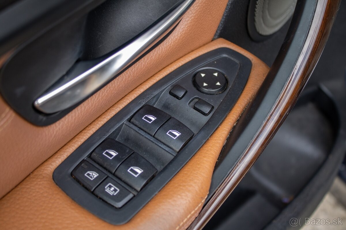 BMW 328i F30 Luxury Line - 18