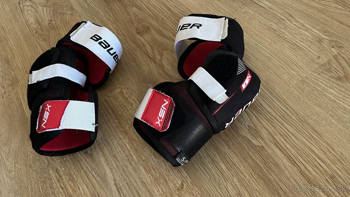 Hokejova vystroj - 18