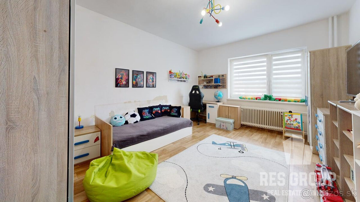 Na predaj, Rodinný dom, Rosina, 6 izieb, 400 m2, RES GROUP - 18