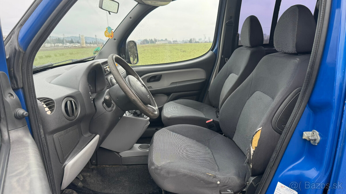 Fiat Dobló 1.3 MTJ Family - 18