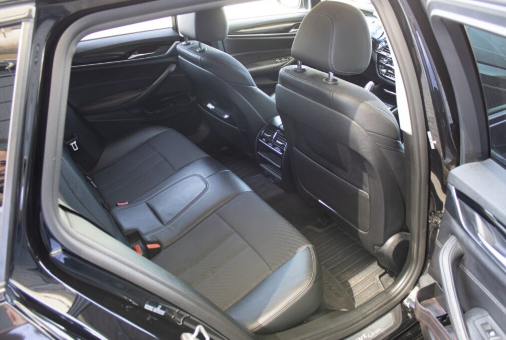 BMW 520d xDrive Touring z roku 2018 - 18