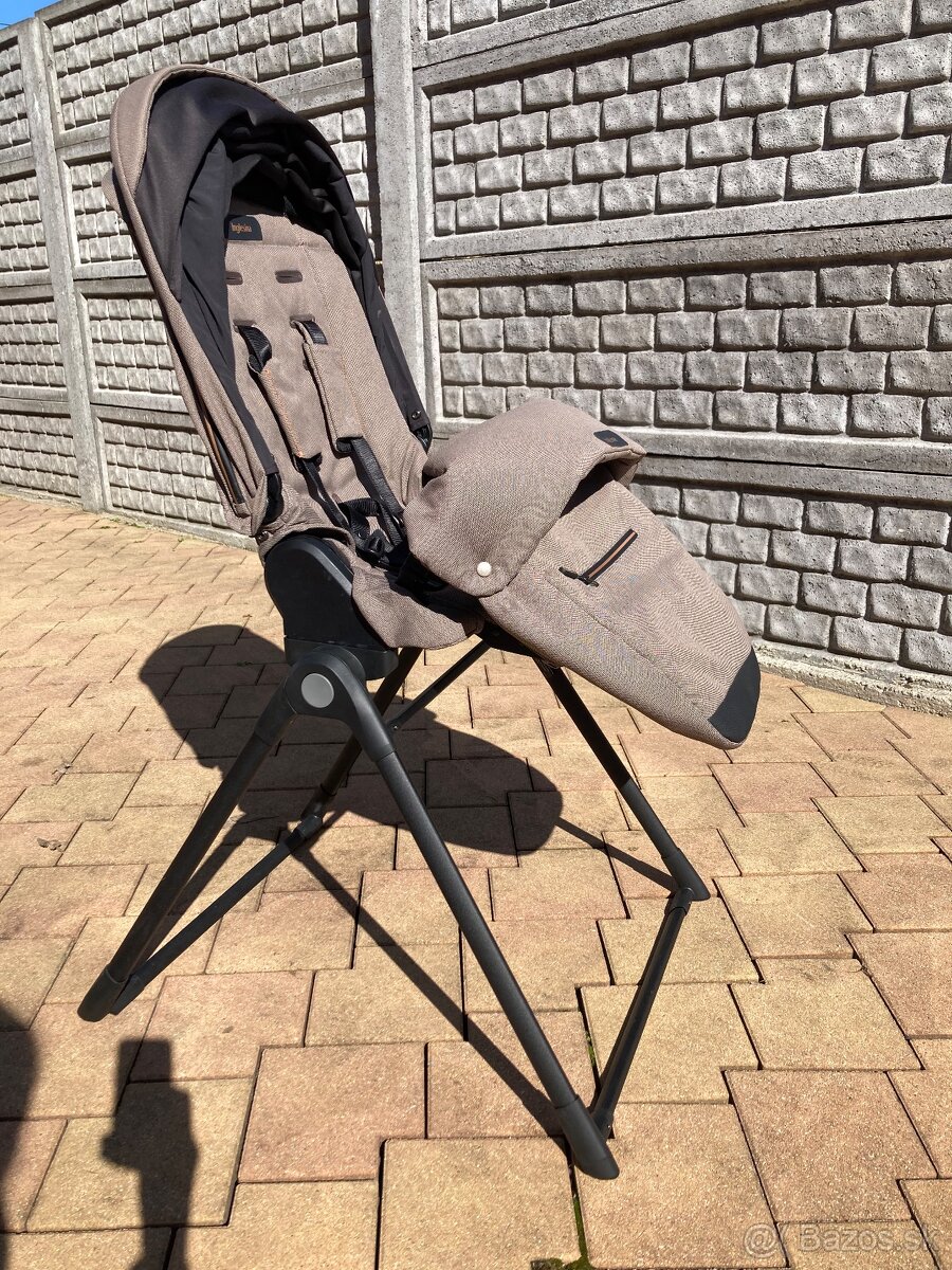 Inglesina Aptica XT - 18