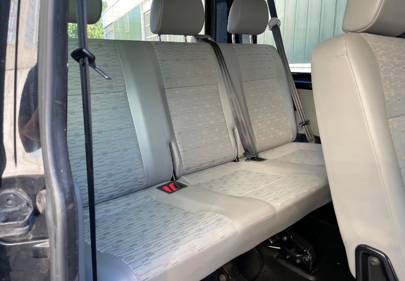 VOLKSWAGEN TRANSPORTER T5 2.0 TDI 103kw FACELIFT 9 MIEST - 18