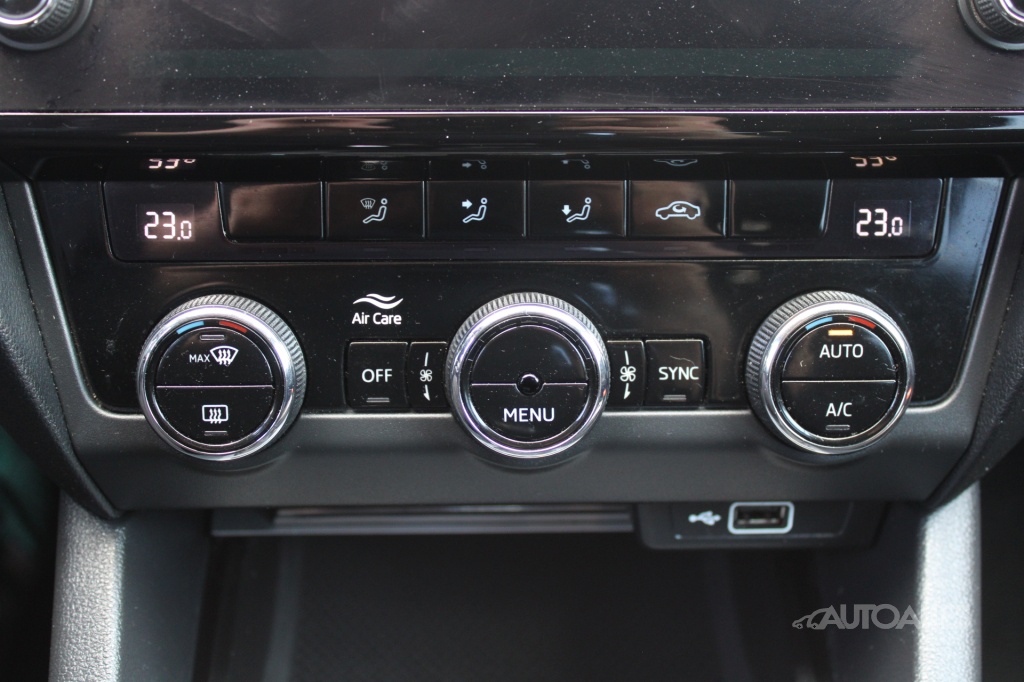 Škoda Octavia 1,0 TSi 85 kW - 18