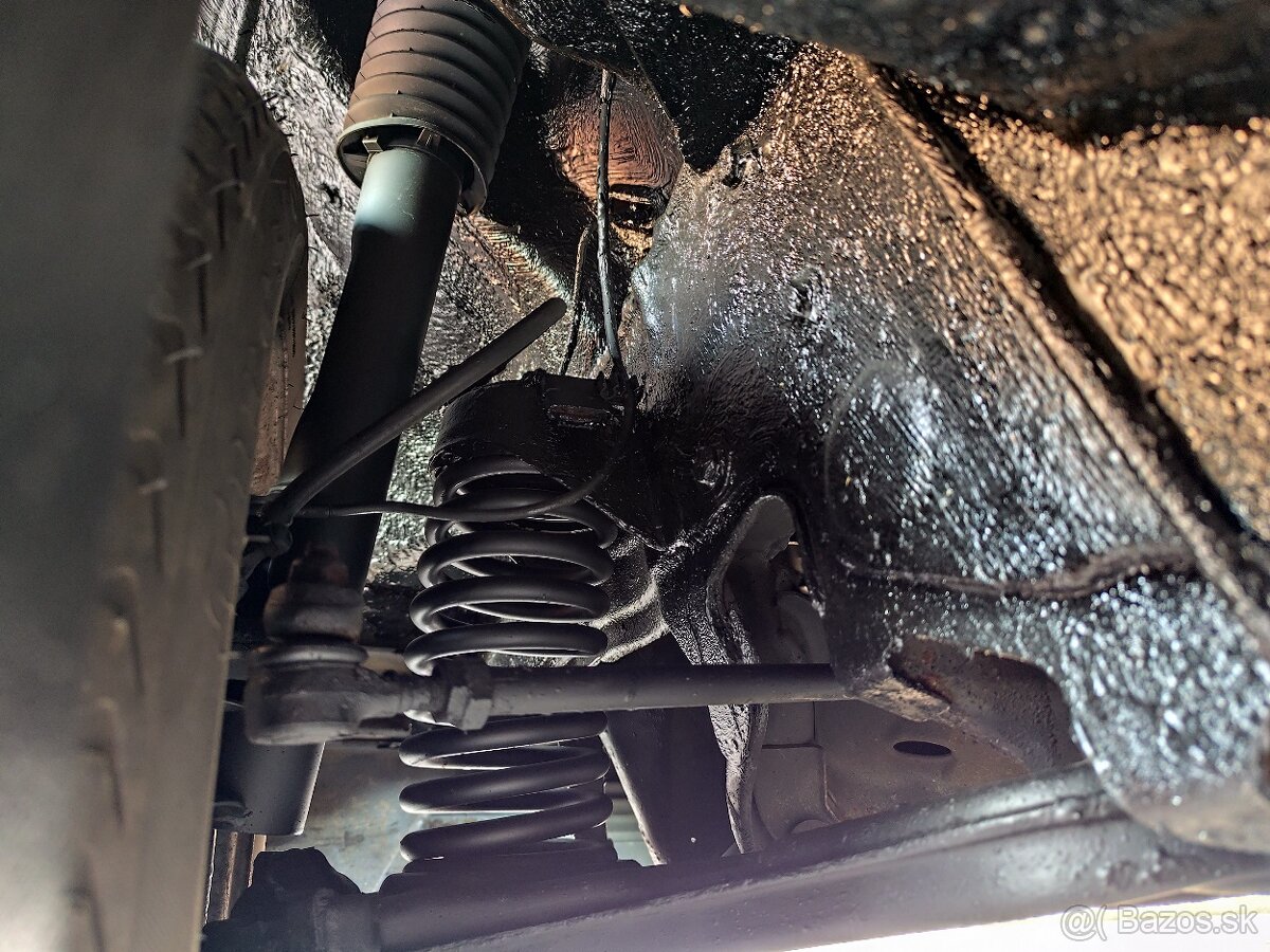 Mercedes 2.0 benzín W201, 190 - 18