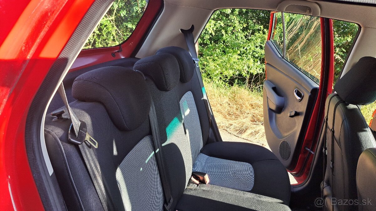 Hyundai i10 1.1i 48,5 kW | Rok 2010 | Prvý majiteľ - 18