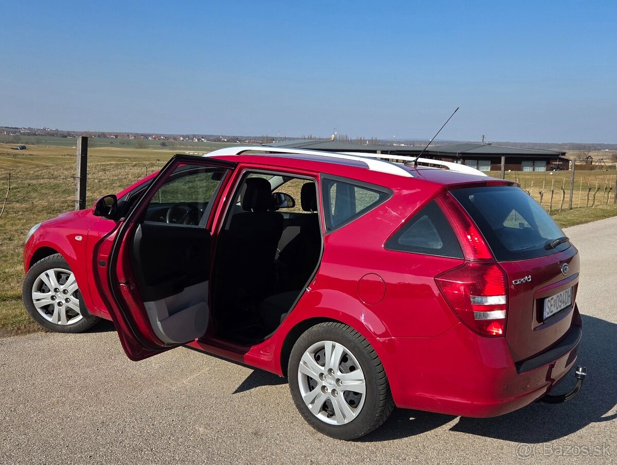 Kia Ceed 1.4 16V 77KW/105 koní R.V.11/2008 - 18