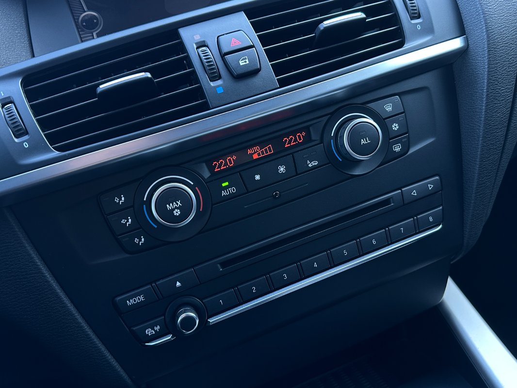 BMW X3 XDrive 20d - 18