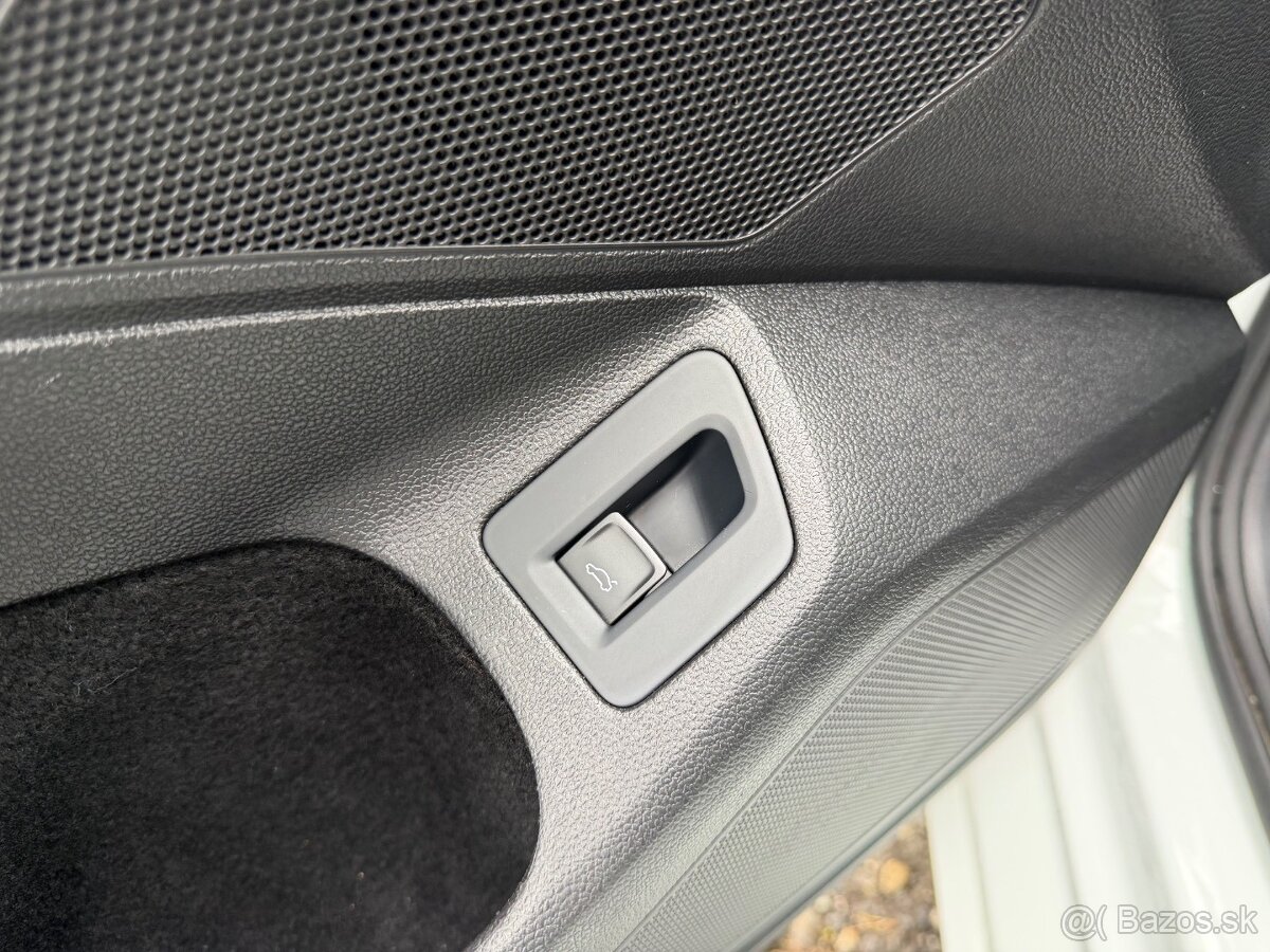 Volkswagen Passat Variant 2.0 TDI BMT Highline DSG - 18