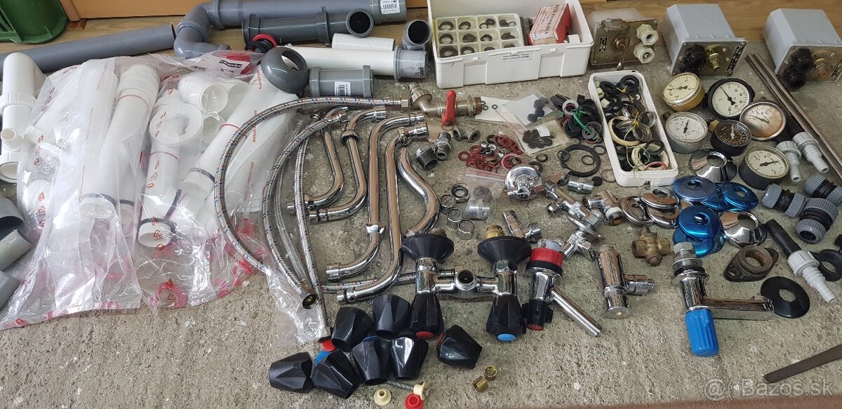 Vodo-inštalatérsky material 3 - 18