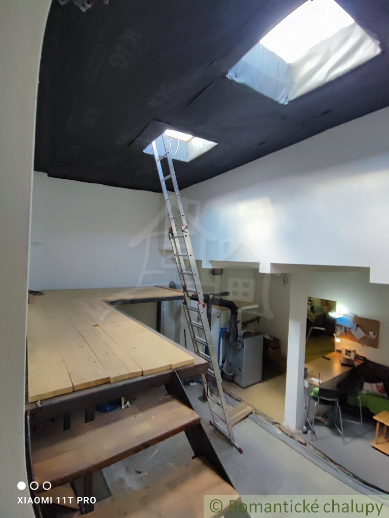 Dom s malým pozemkom v Banskej Bystrici na bývanie alebo p - 18