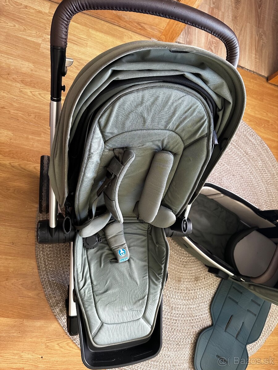 Joolz Hub+ (športový kočík + vanička+ britax romer vajíčko) - 18