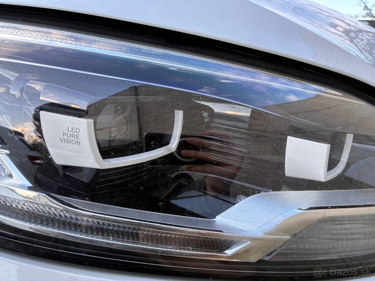 Renault Grand Scenic 7 miestny - 18