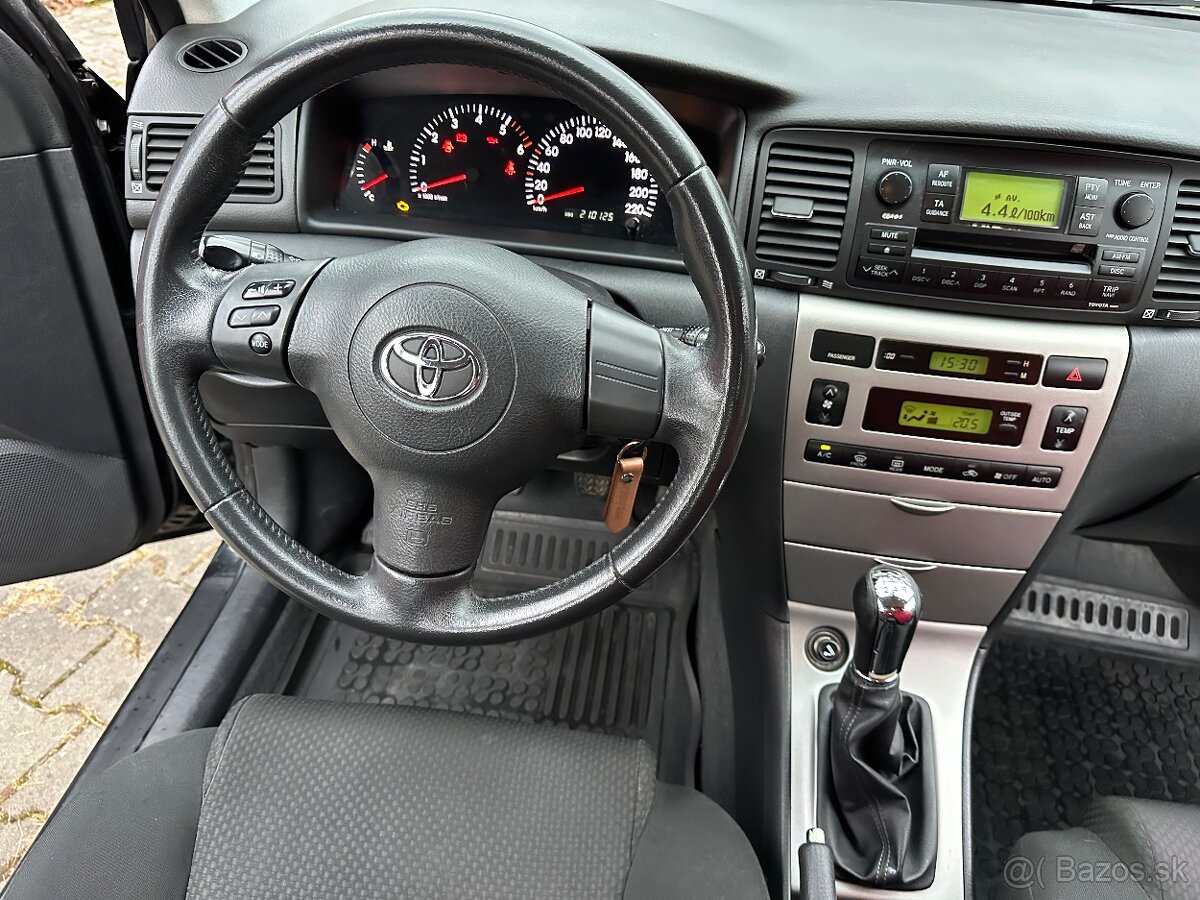 Toyota Corolla 2.0 D-4D Sol Hatchback - 18