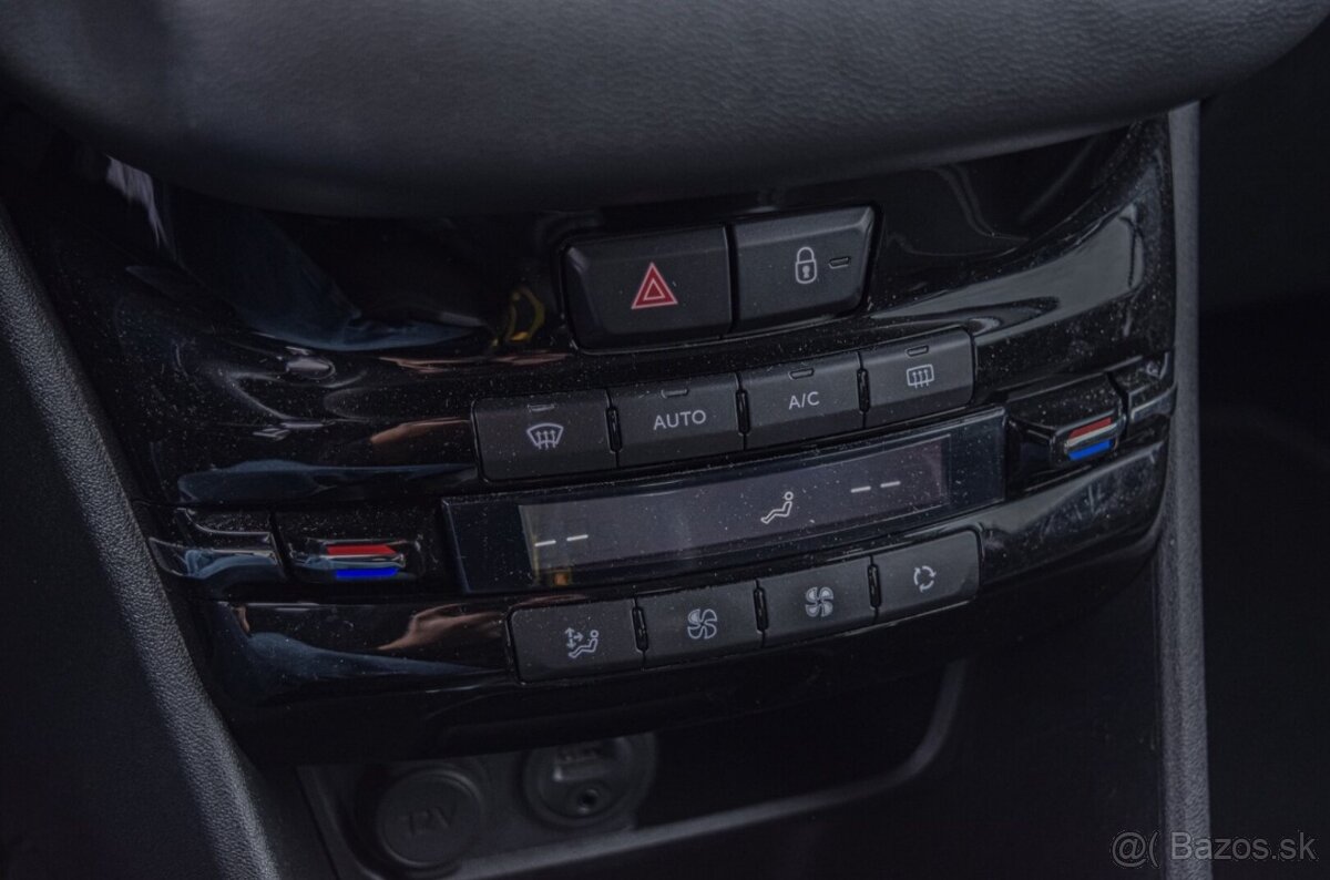 Peugeot 208 1.2 Active 2015 - 18