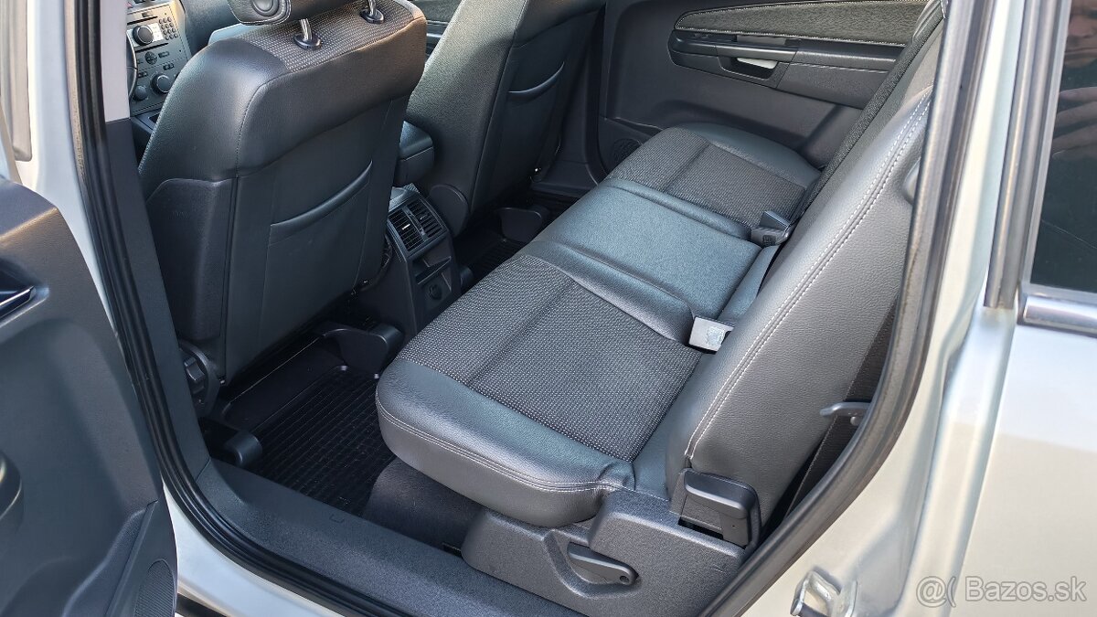 Opel Zafira 1.9 CDTI, 7 miest - 18