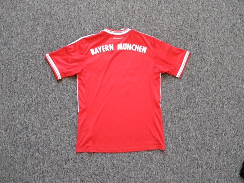 Futbalové dresy veľkosť M (rôzne tímy) - 18