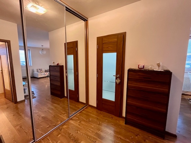 2-izb.byt, 2 parkovacie miesta, internet, energie v cene - 18