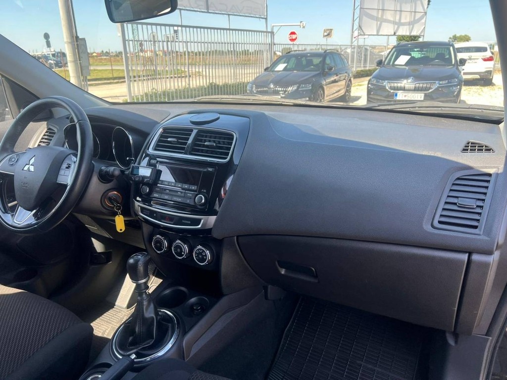 Mitsubishi ASX 1.6 DI-D Invite+ 4WD - 18