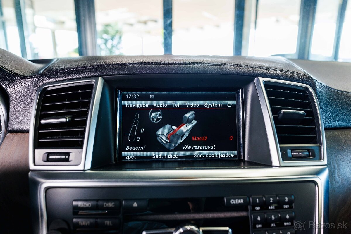 Mercedes-Benz GL 500 4MATIC - 18