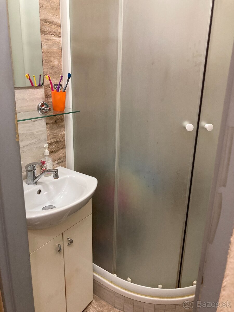 TOP PONUKA Trojizbovy byt Lučenec - 18