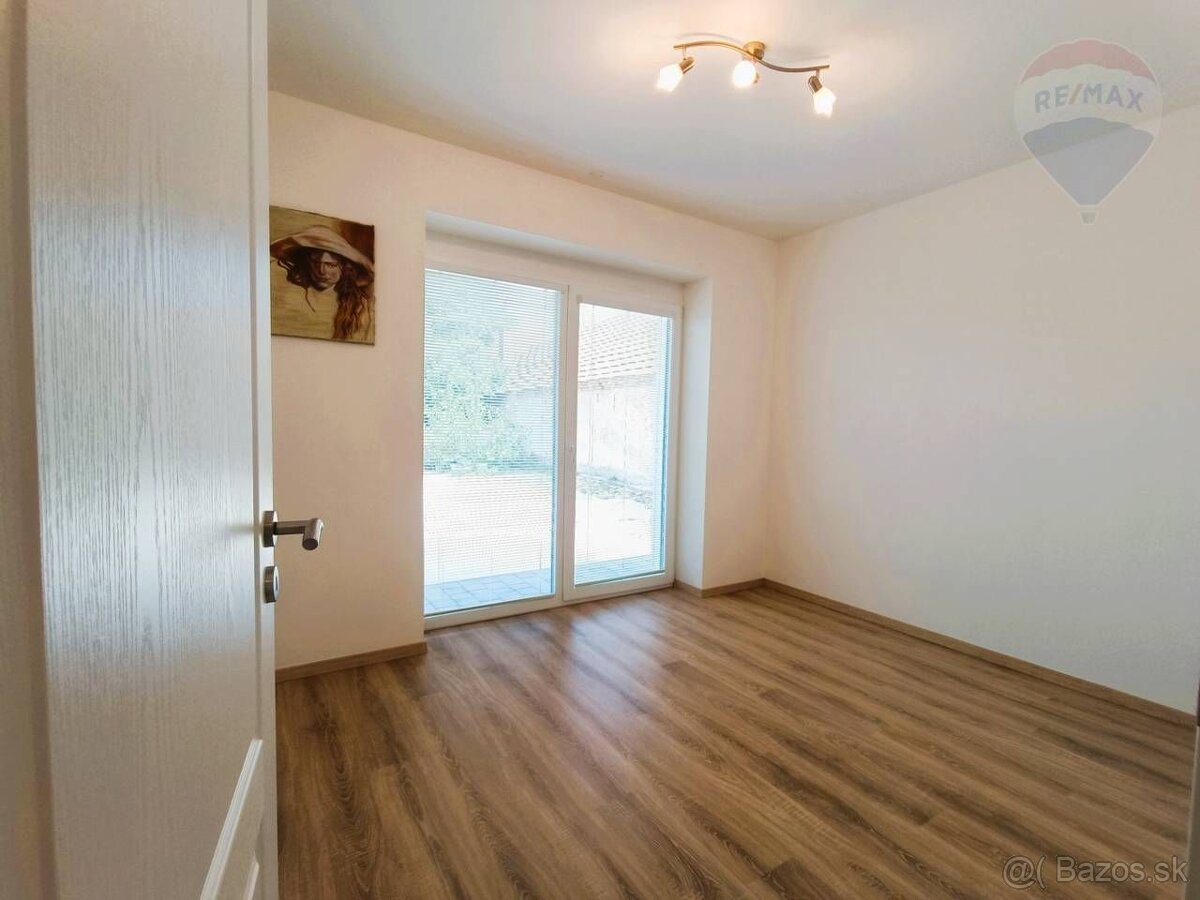 PRENÁJOM: Priestranný 3-izbový bungalov s parkovaním vo dvor - 18