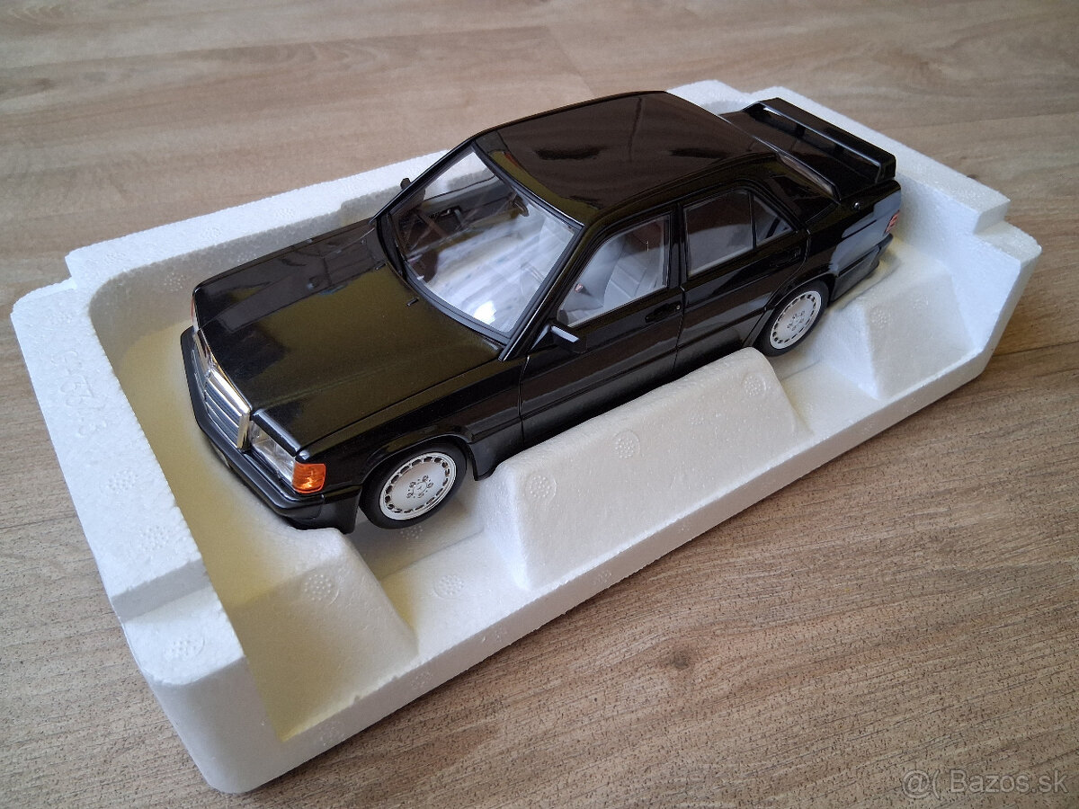 Mercedes-Benz 1:18 - 18