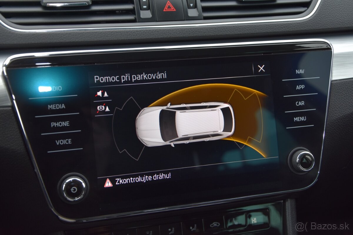 Škoda Superb Combi 2.0 TDI SCR Ambition DSG - 18