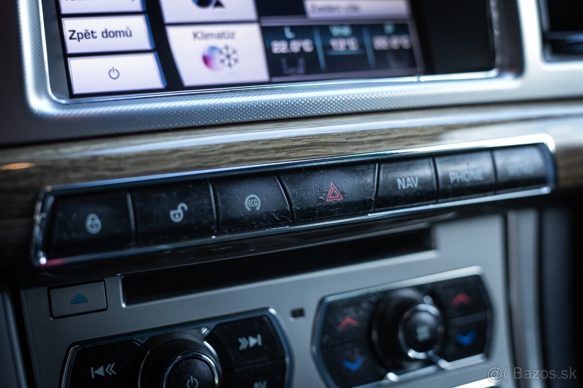 Jaguar XF 2.2 147kW Luxury - 18