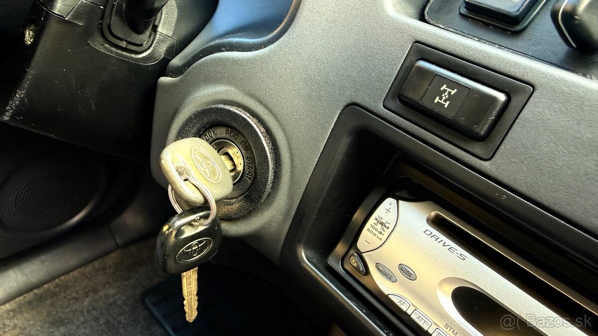 Toyota RAV4 2.0i 3D 2AB ABS A/C 4x4 - 18