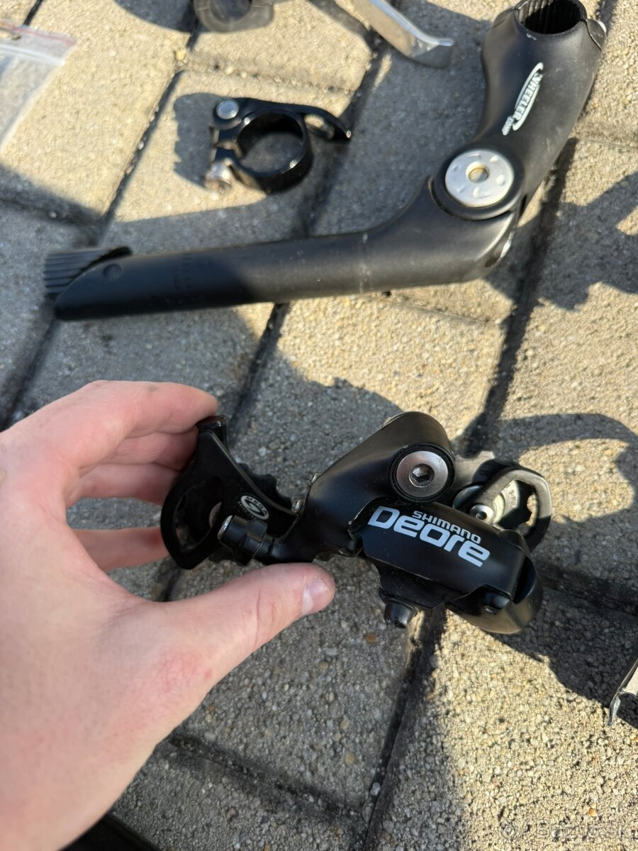 Wheeler cross 4600 - 18