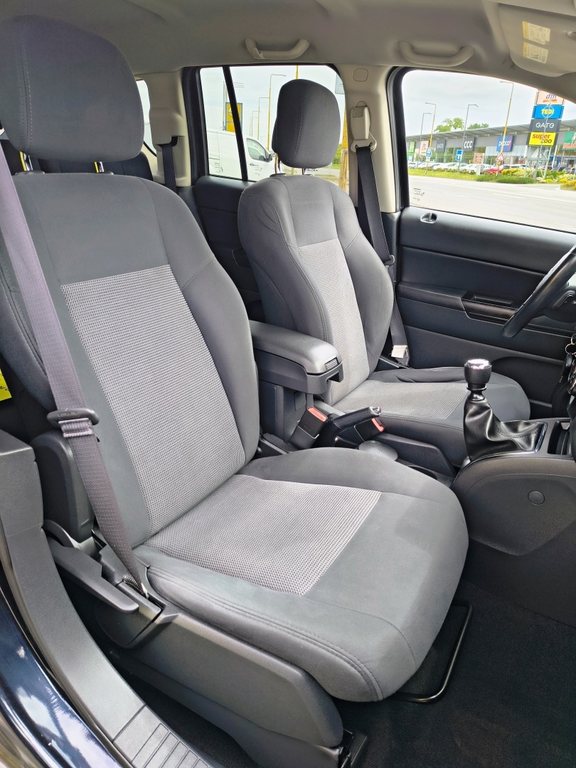 Jeep Compass 2.2L I4 CRD 4X4 - 18