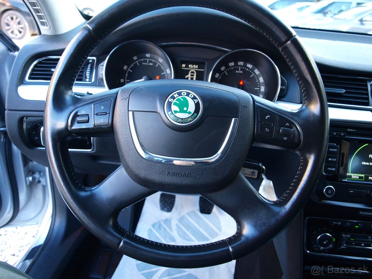 Škoda Superb Combi 1.8 TSI Elegance - 18