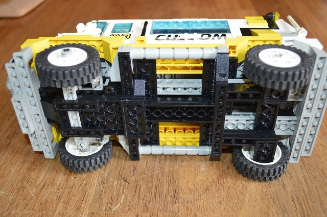predam zberatelske LEGO TEAM - 18