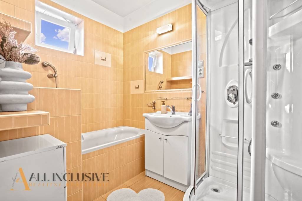 ALL INCLUSIVE | NA PREDAJ POSCH. 5-IZBOVÝ ROD. DOM V DUNAJS - 18