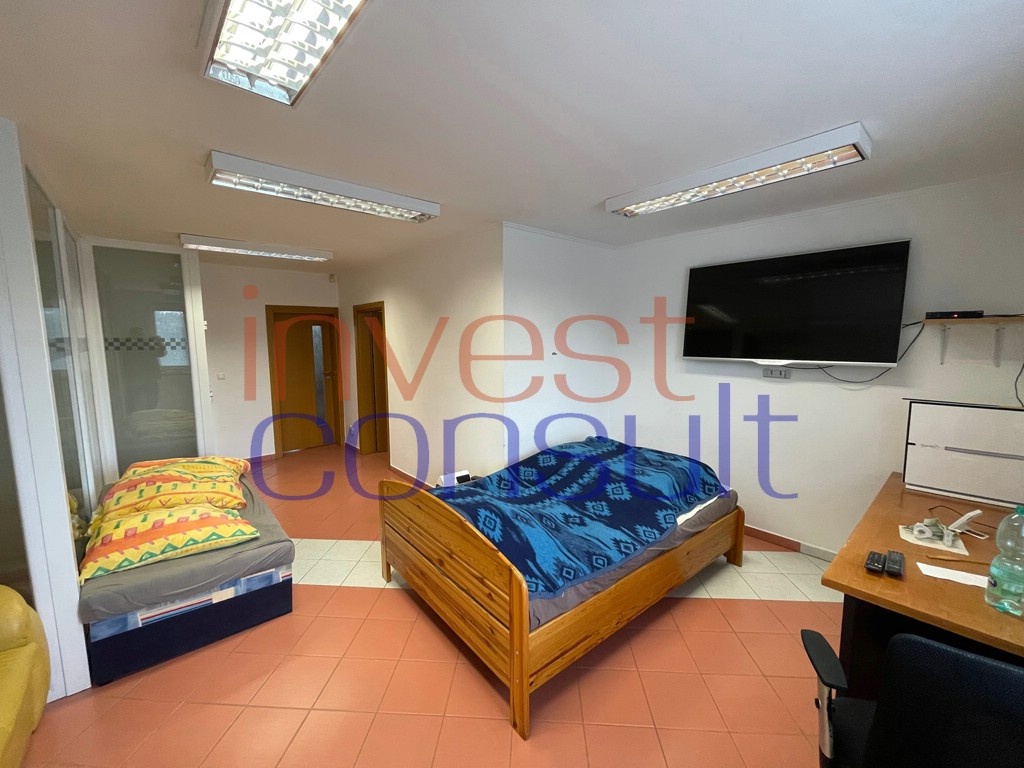 2278 NA PREDAJ V KOMÁRNE KOMPLEX BUDOV - 18