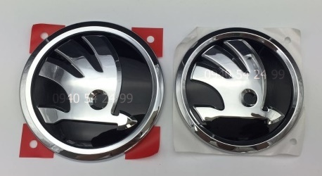 Emblém na kufor - logo kapoty - 18