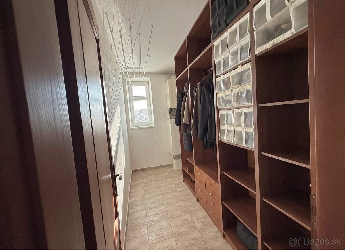 Jedinečný 3 izbový byt Staré Mesto 115m2 - 18