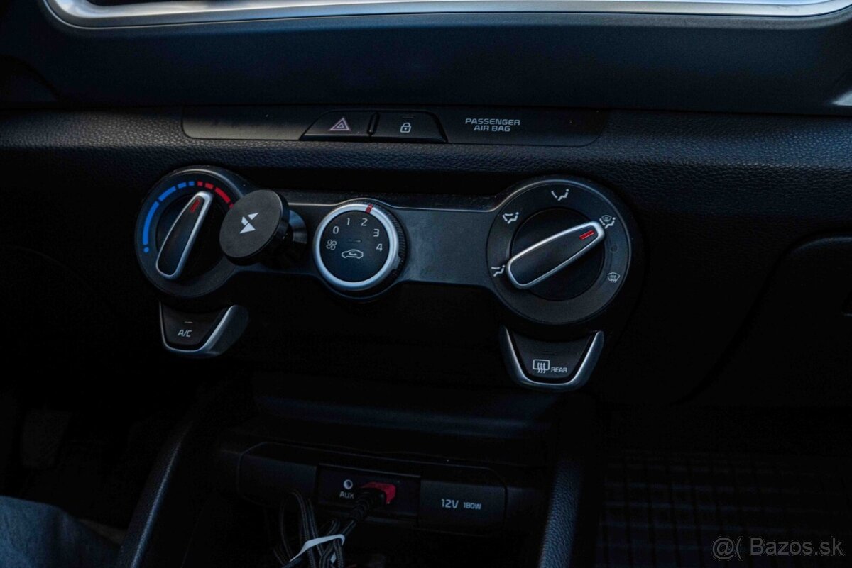 Kia Stonic 1.0 T-GDi Silver - 18