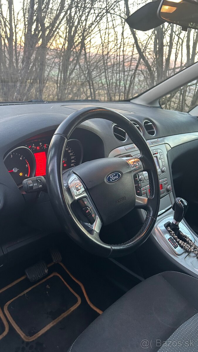 Ford Galaxy 2.0 TDCI - 18