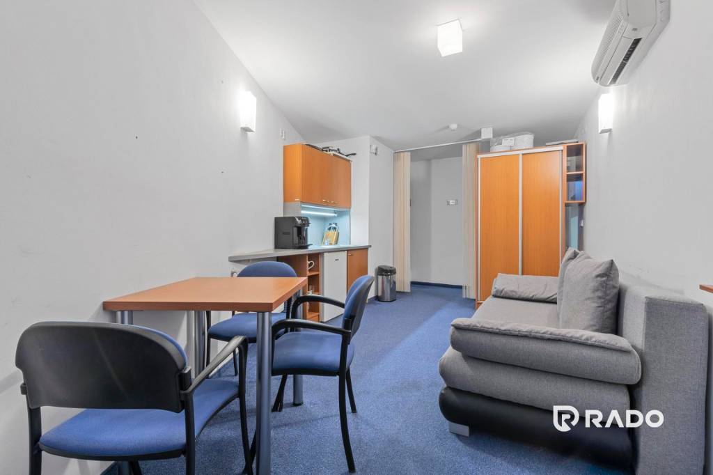RADO | Showroom/kancelárie 357 m², Zadunajská cesta, Petržal - 18