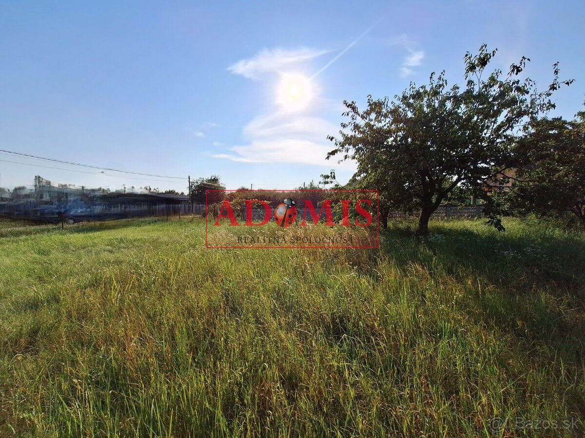 ADOMIS - Predáme stavebný pozemok 1160m2 Milhosť, všetky sie - 18