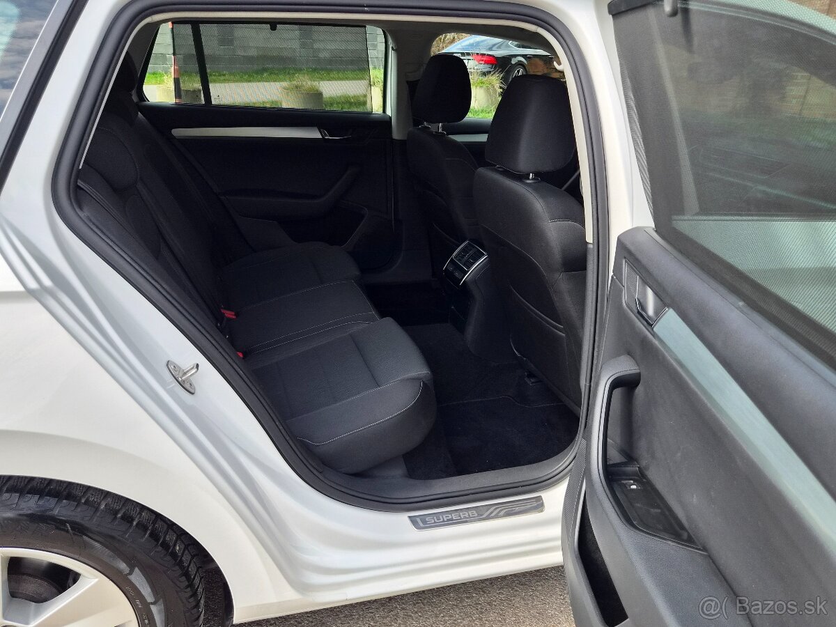 Škoda Superb Combi 1.6 TDI Ambition - 18