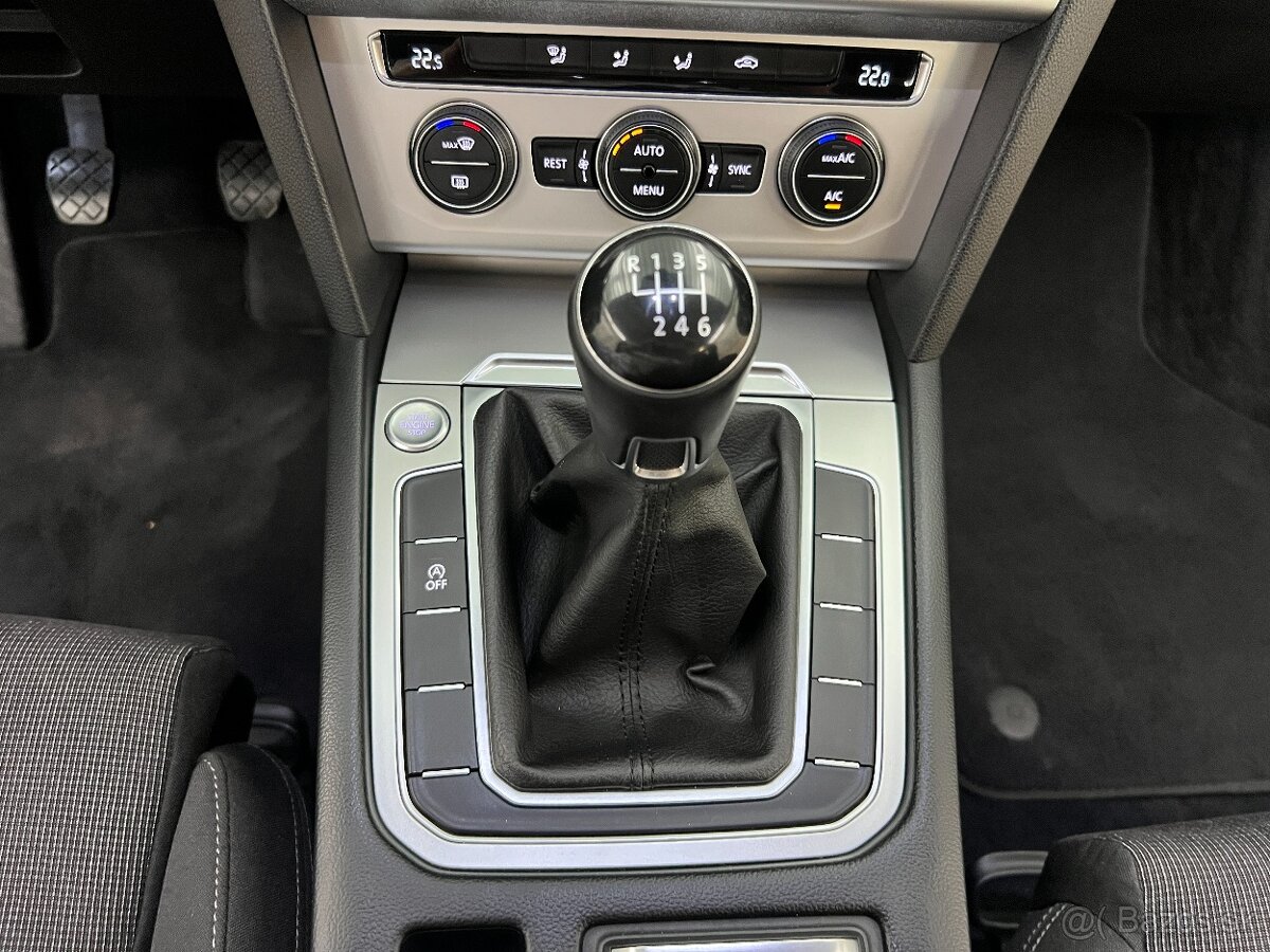 Volkswagen Passat Variant 2.0 TDI BMT Comfortline - 18