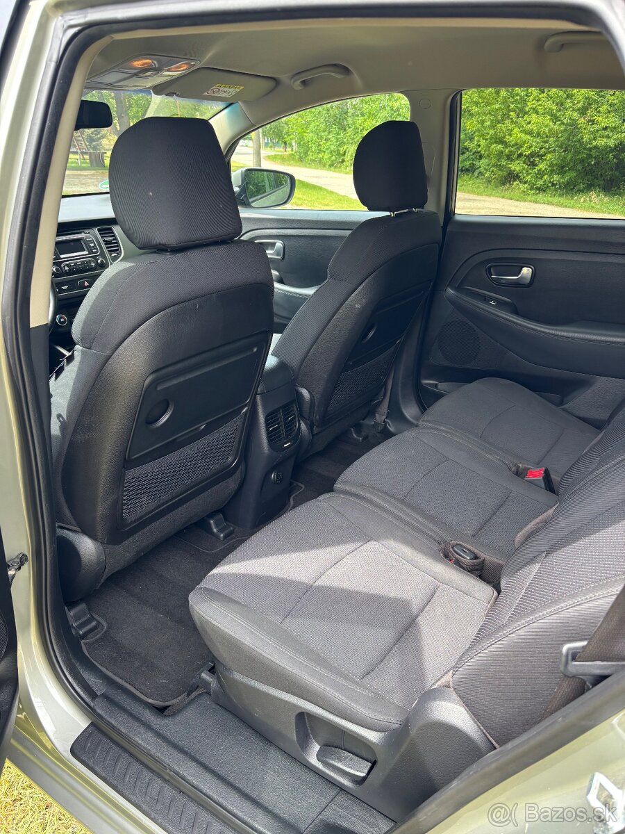 Kia Carens 1.6 GDi EX - 18