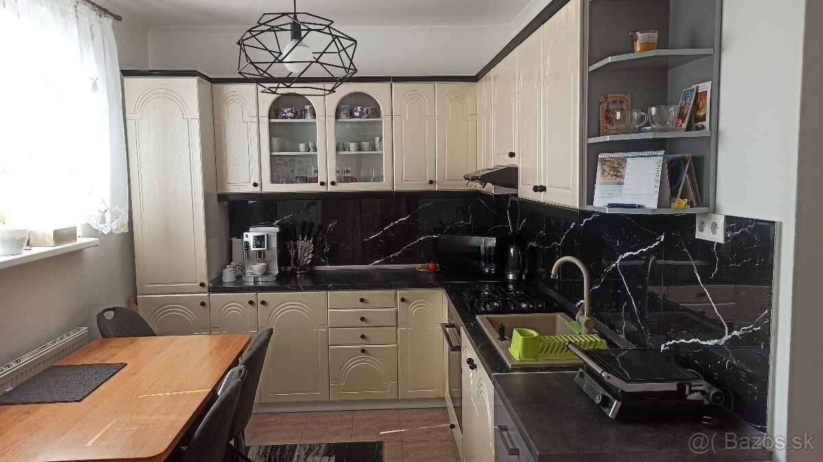 3-izbový byt v centre Sabinova - 18