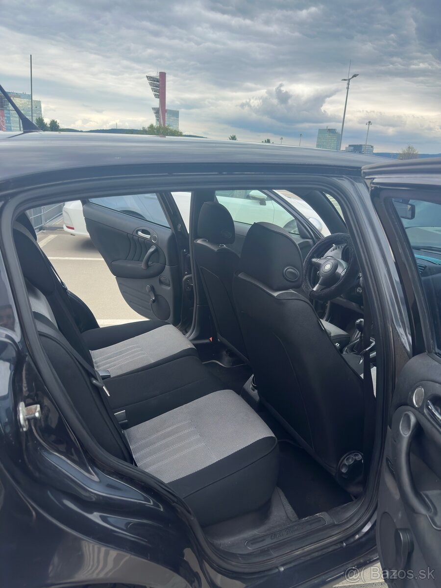 Alfa Romeo 147 1.9JTDM - 18